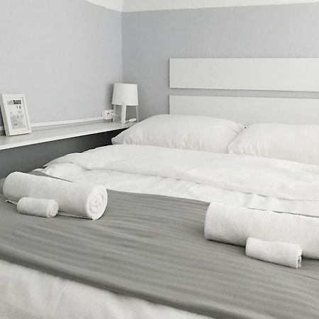 Noctis Apartment Chmielna Варшава Экстерьер фото